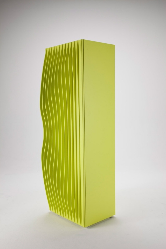 dizajnérske skrine oslňujú žlté riady veľkým úložným priestorom