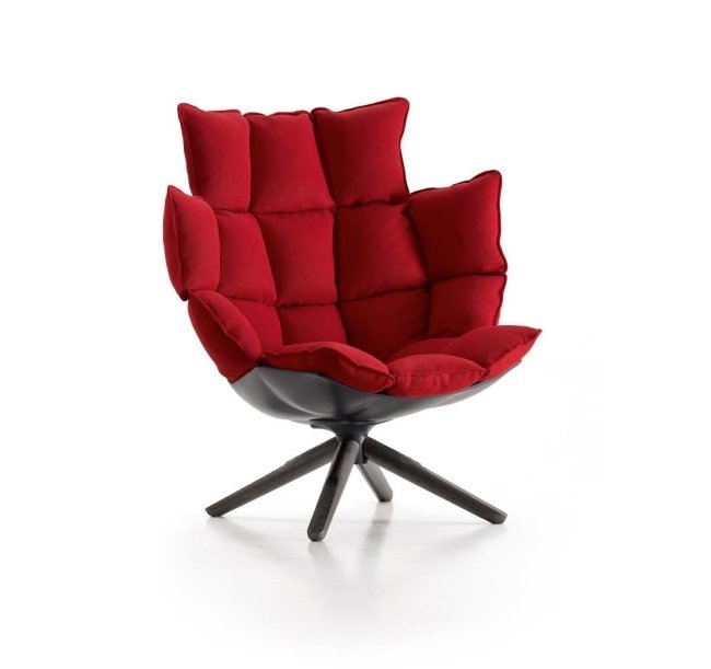 dizajnové kreslo lusk červený čierny rám červený vankúš