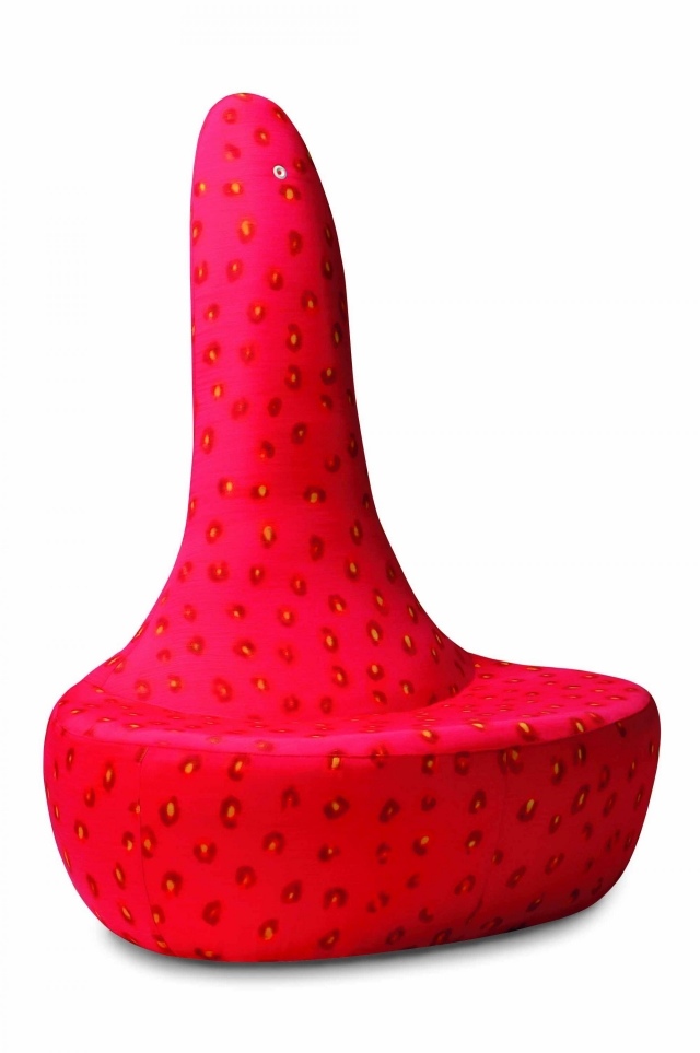 dizajnové kreslo polifemo adrenalín červený jahodový vzor