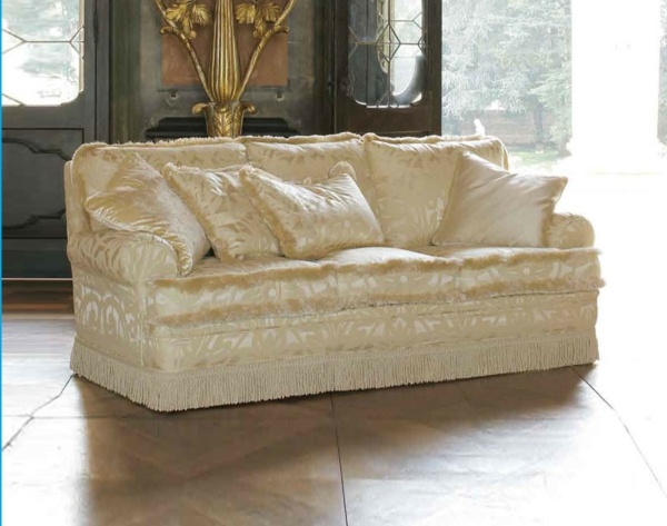 zlatý dizajn pohovky