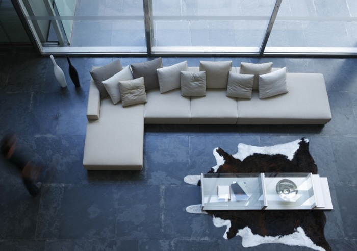 square city ležérna sedačka vo svetlo béžovej farbe City-casual-pohovka-hranatý-sancal-koberec-hovädzia koža