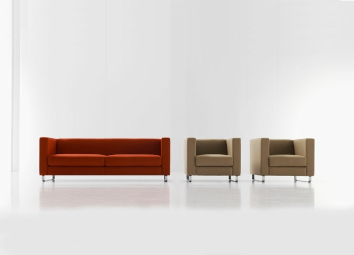 Kreslá a pohovky Kiss radu Sancal Kiss-kreslo a pohovka v červenom od Sancala