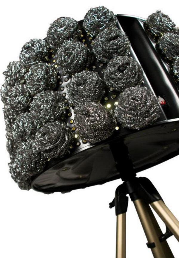 dizajn tmavej farby-stojacia lampa-moderné-efektívne-šperky