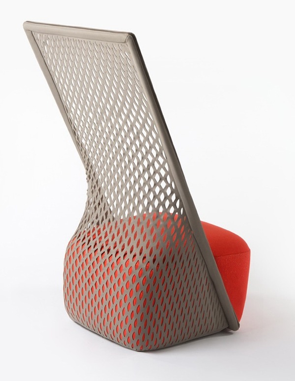návrhárska stolička z elastickej látky od Benjamina Huberta