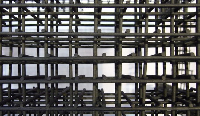 Dizajnový nábytok z čierneho drôteného pletiva bomi park Dizajnový nábytok z čierneho drôteného pletiva bomi park