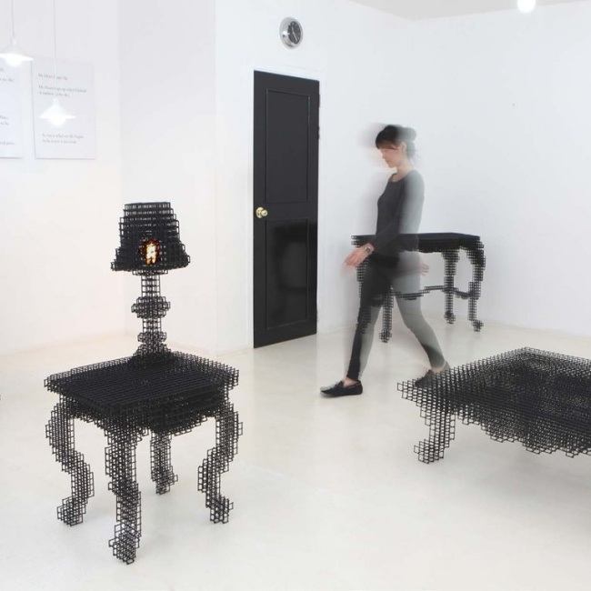 nábytok drôtový model optický klam bomi park Dizajnový nábytok z drôteného pletiva optická ilúzia bomi park