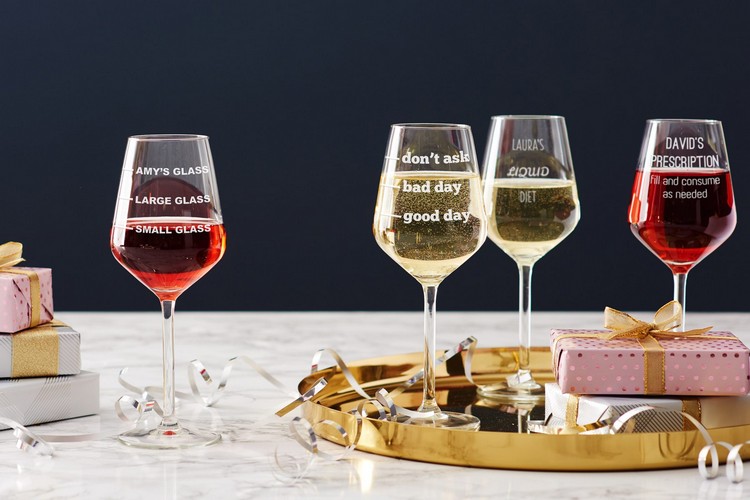 Návrhy na nápady a motívy na leptanie okuliarov