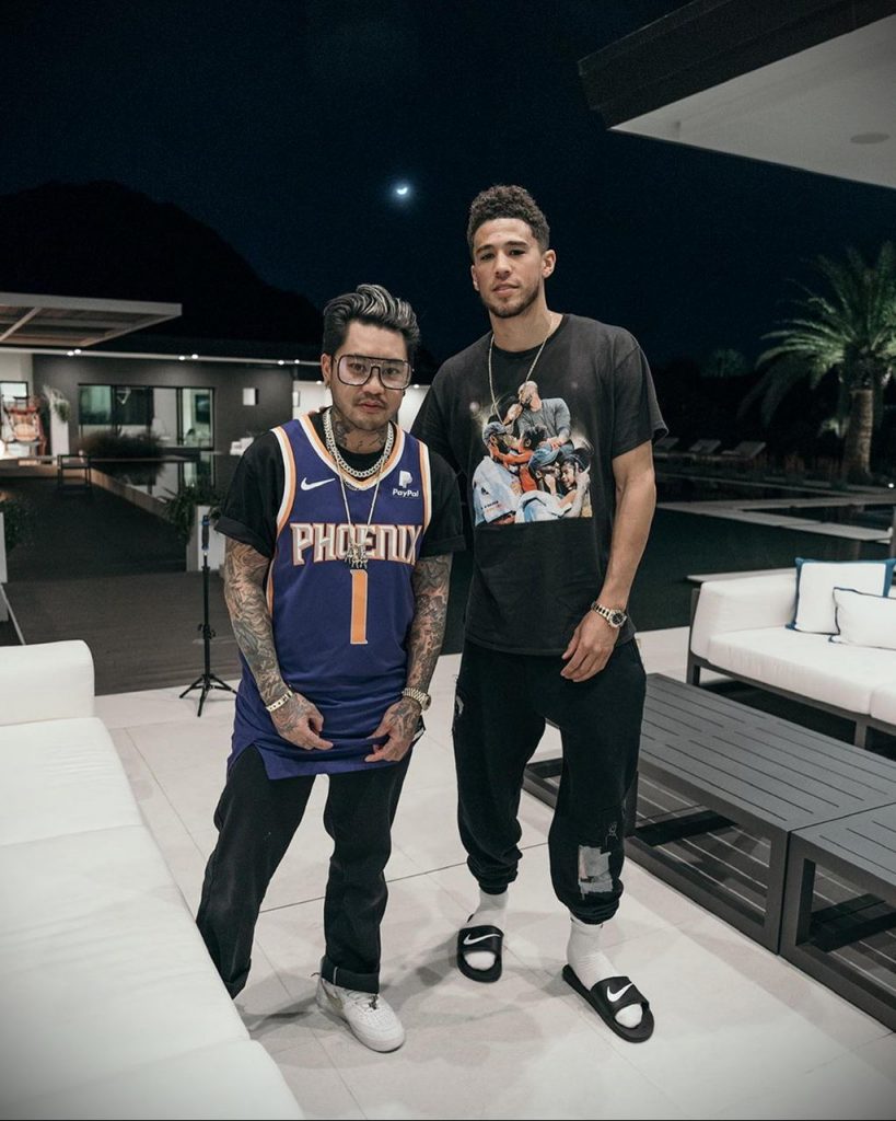 وشم ديفين بوكر تكريما لكوبي براينت - صورة للموقع 5