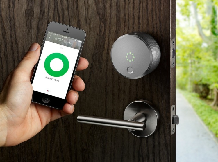 Nechajte dvere otvorené s Augustom, hlasovým príkazom a smartfónom smart-home-devices-2016-august-smartlock-homekit-voice-command-apple-samsung-app-smartphone