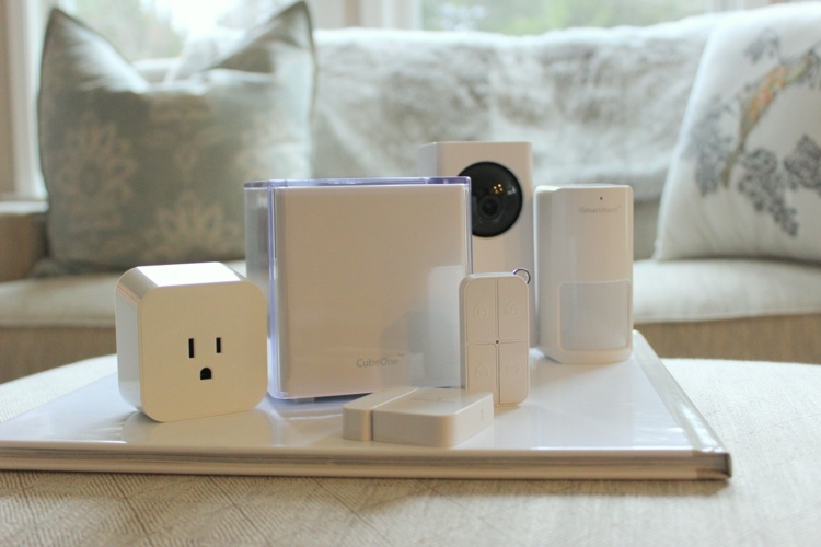 iSmartAlarm rozsah dodávky a funkcie smart-home-devices-2016-ismart-alarm-monitoring-systems-kit-app-overview