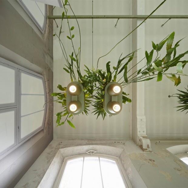 dizajn ekologicky šetrného telesa žiarovky bucketlight roderick vos dizajnové puzdro žiarovky bucketlight roderick vos