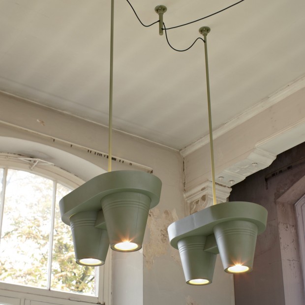 hliníkové puzdro na lampu roderick vos kancelárske priestory závesné svetlá dizajnové svietidlo roderick vos kancelárske priestory závesné svetlá