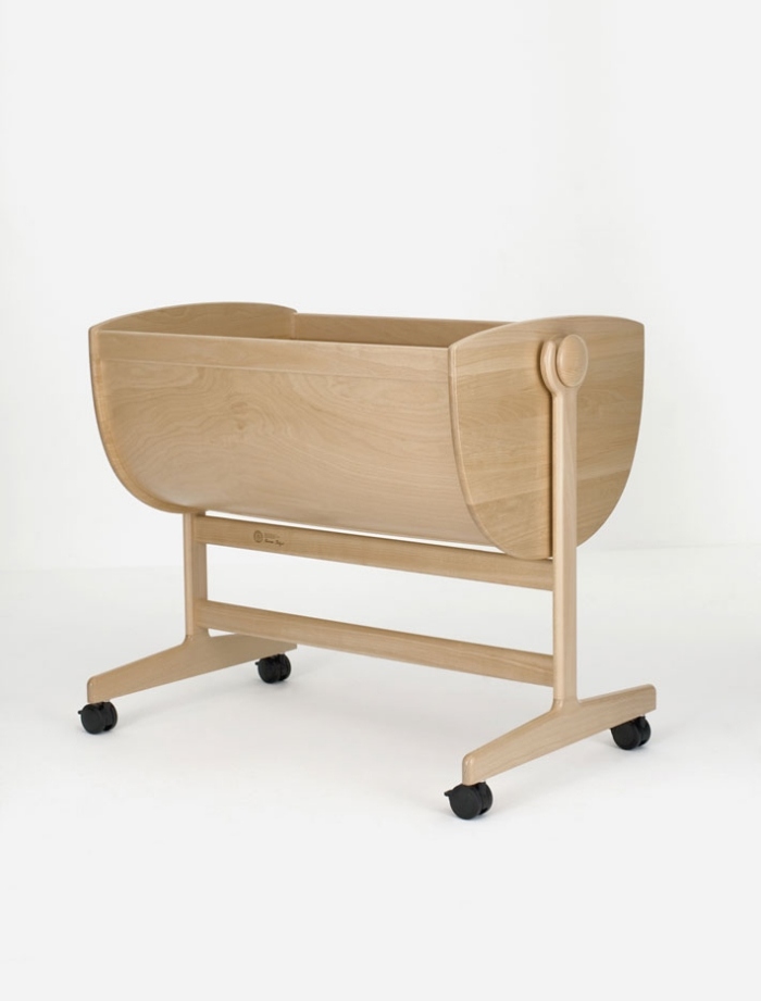 Lulu-kolíska-pre-chlapcov-a-dievčatá-baby-design-klasika-Nanna-Ditzel