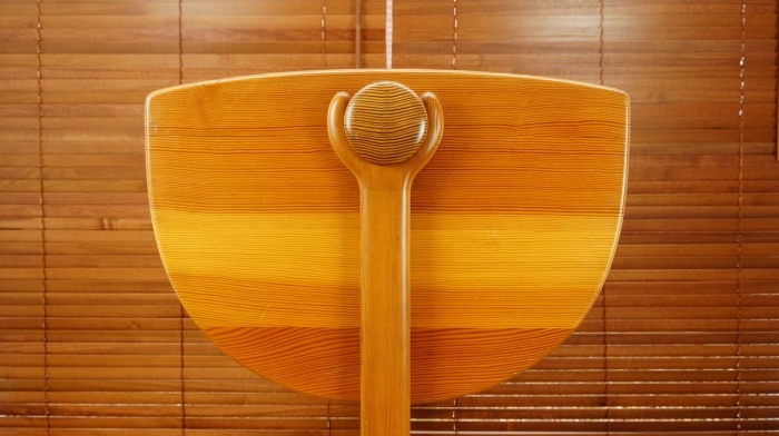 lulu-baby-cradle-from-Oregon-borovica-drevo-nanna-ditzel-design-novo vyrobene