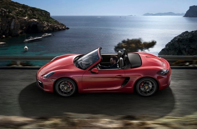 Porsche Cayman GTS a Boxster GTS 2014 Diaľnica Porsche Boxster GTS 2014 jazdí na červeno