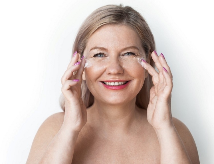 Krém proti vráskam proti nohám vrany