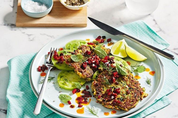 Cuketové placky s ovsenými vločkami a syrom halloumi