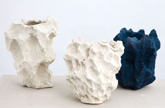 dekorácia váza modrá biela farby zaujímavé tvary