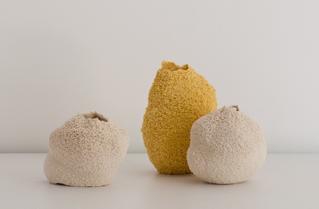 váza biela žltá vyberte farbu podľa chuti