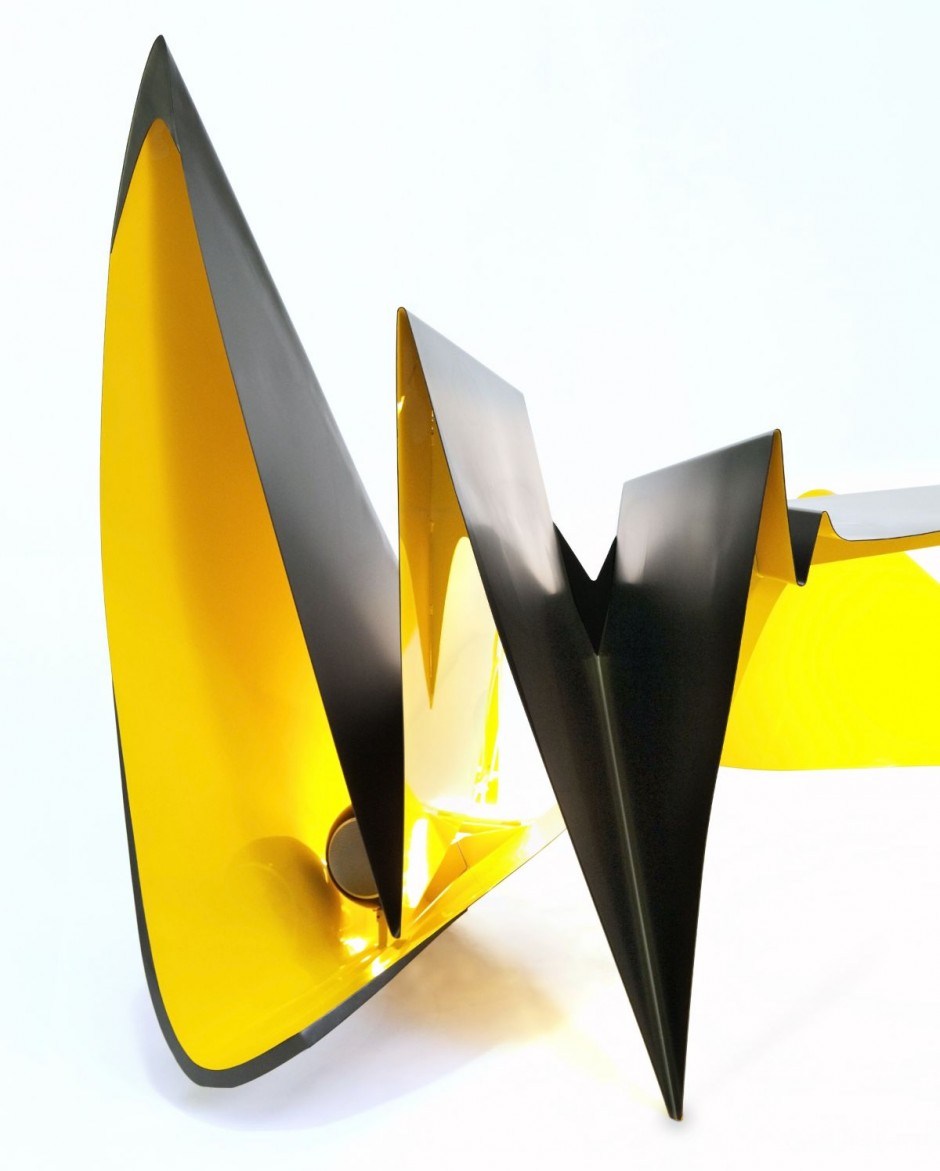 ohromujúca umelecká socha