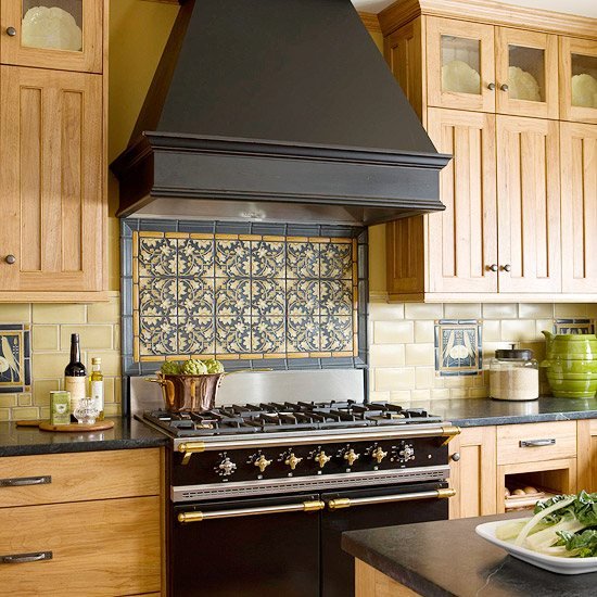 kuchynské zrkadlo starožitná atmosféra zlatá čierna Kachľová kuchynská zadná stena starožitná atmosféra zlato čierna