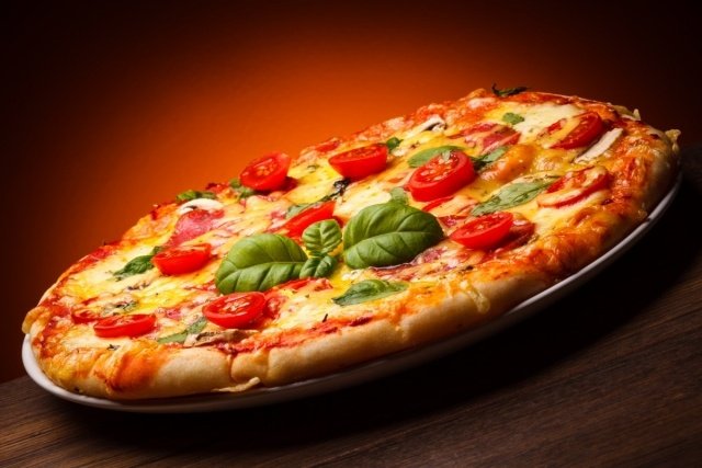 tradičná pizza margherita-vynikajúci recept nápady na fotografovanie tradičnej pizze margherity pre chutný recept