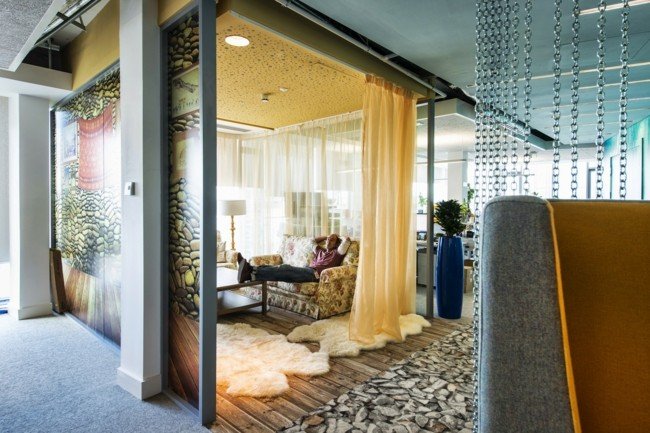 Atmosféra Kancelársky dekoračný koberec na stenu