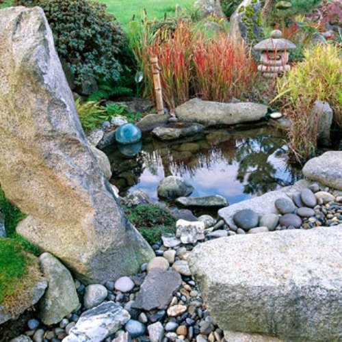 hlavné prvky japonská záhrada na vlastné použitie, mini jazierko