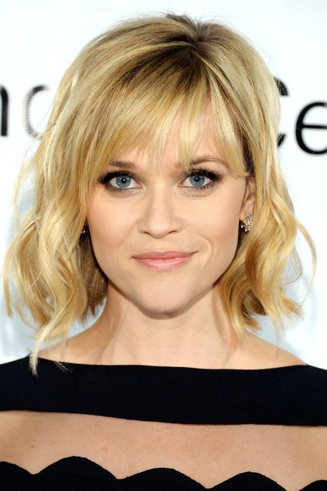 Vlasy po ramená-krátky zostrih na jeseň-Reese Witherspoon Open-hair-rameno-dĺžka-jeseň-trendy-dámy-účesy-reese-witherspoon