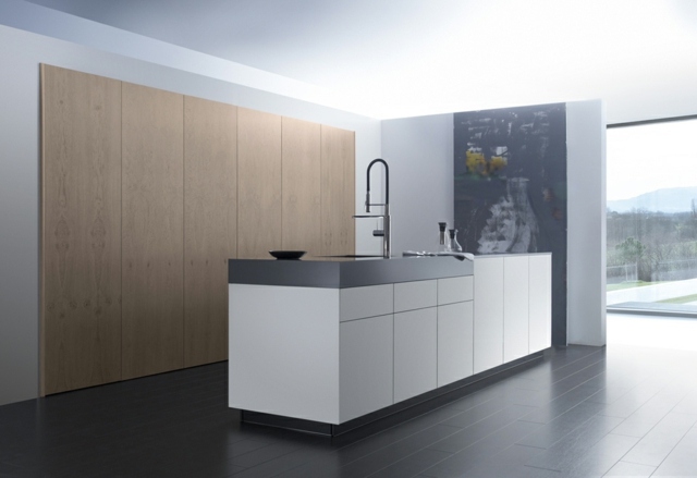 moderné minimalistické kuchynské skrinky biely kuchynský ostrovček bez úchytiek Kuchynské skrinky biely kuchynský ostrovček bez rukoväte