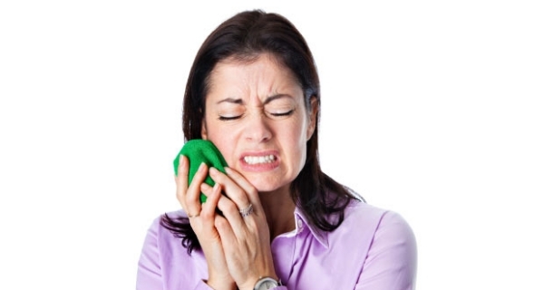 Bolesť zubov bielenie zubov neuritída spôsobuje tehotenstvo