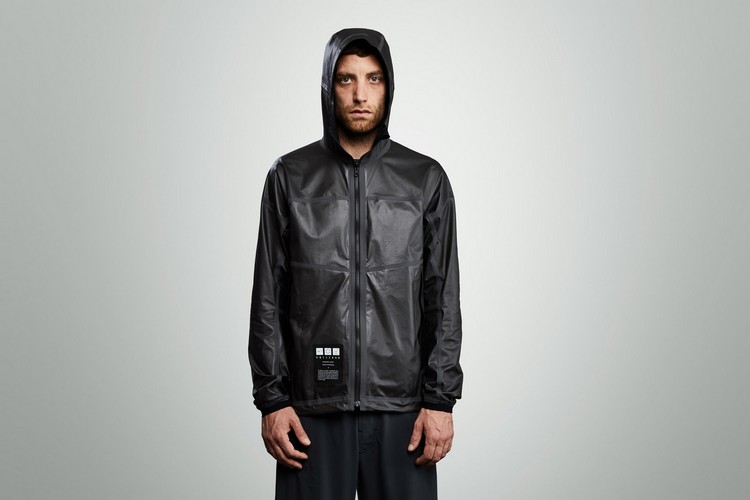 grafénová bunda s kapucňou, rezaná laserom, tepelne zapečatená