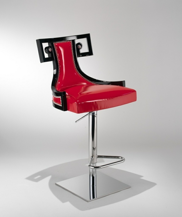 Pohodlný eklektický nábytok z oceľovej červenej kože