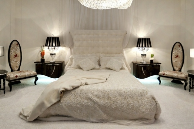 Nábytkové stoličky posteľ kožené čalúnené postele nočné stolíky