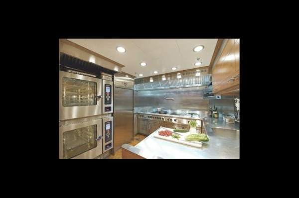 luxusné vybavenie jachta viva la vie luxusná výbava-jachta-viva-la-vie