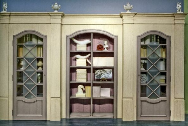 elegantná klasická knižnica elegantná-klasická-polička na knihy