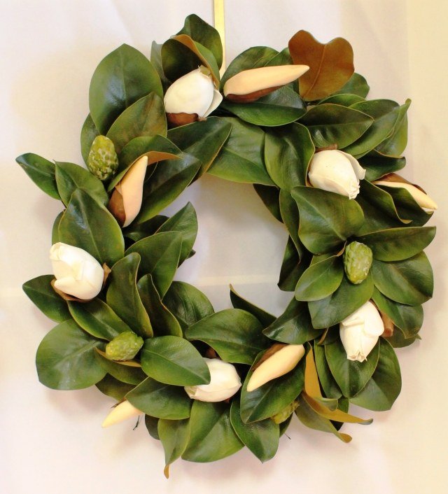 Magnólia ako veniec pre izbové rastliny vyzývajúci na stresové napätie