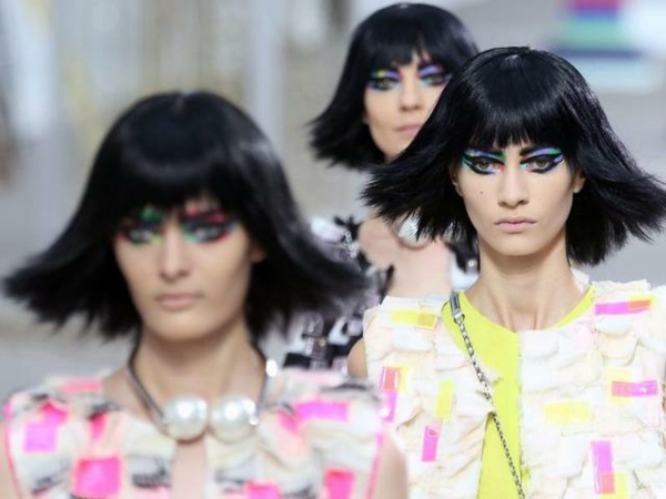 Leto 2014 farby modrá ružová žltá módne trendy