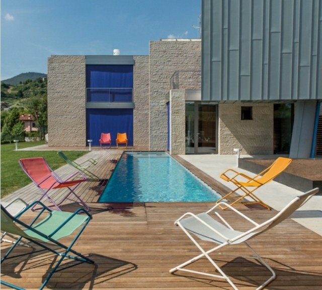 ružová biela žltá drevená terasa moderná architektúra podlahy Drevená terasa moderná architektúra podlahy rodinný dom