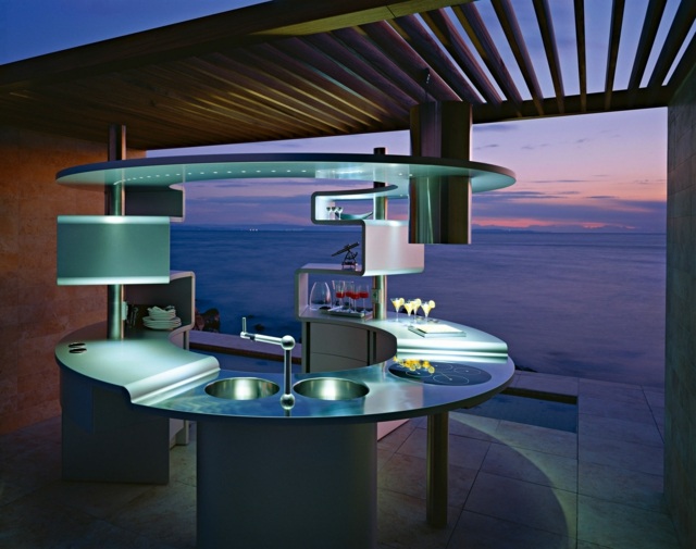 Drezová varná doska, jedálenský kút, nerezový pult, minimalistický