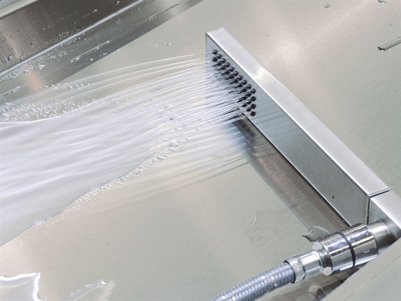 inovatívna-ručná sprcha-kuchynský drez