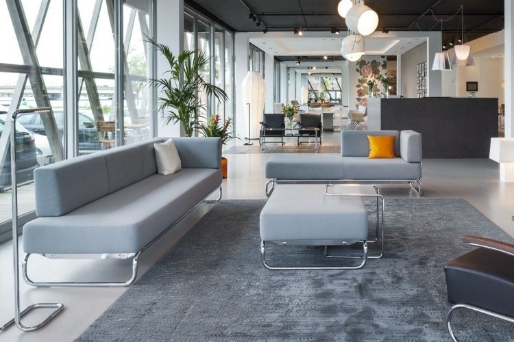 moderné-recamiere-dizajn-kovový rám-sivé-čalúnenie-S-5000-THONET