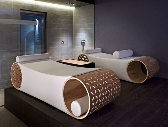 Lehátkový dizajn z lešteného olivového dreva