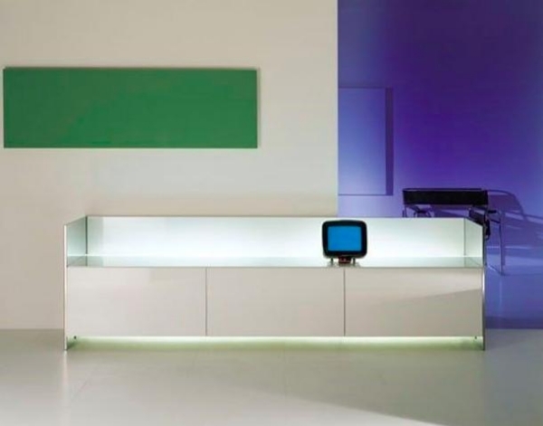 oceľ moderný dizajn príborníka biela vysoký lesk acerbis