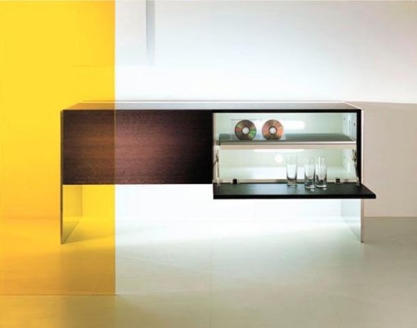 Kolekcia hudobných cd dverí z oceľového dreva