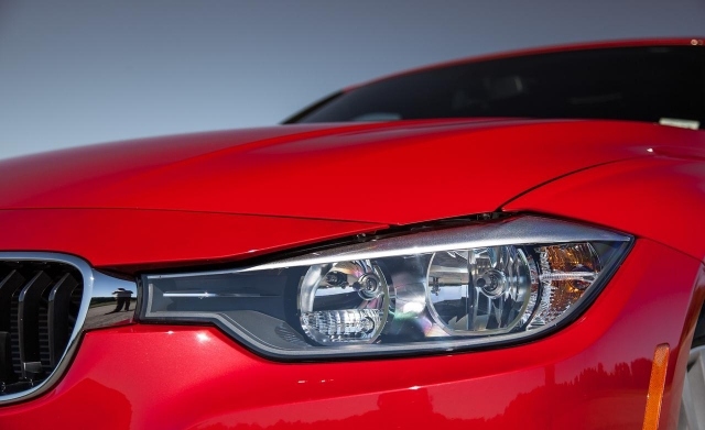 Konštrukcia svetlometov bmw 328d, rad 3 xdrive, dieselový variant-naftový motor