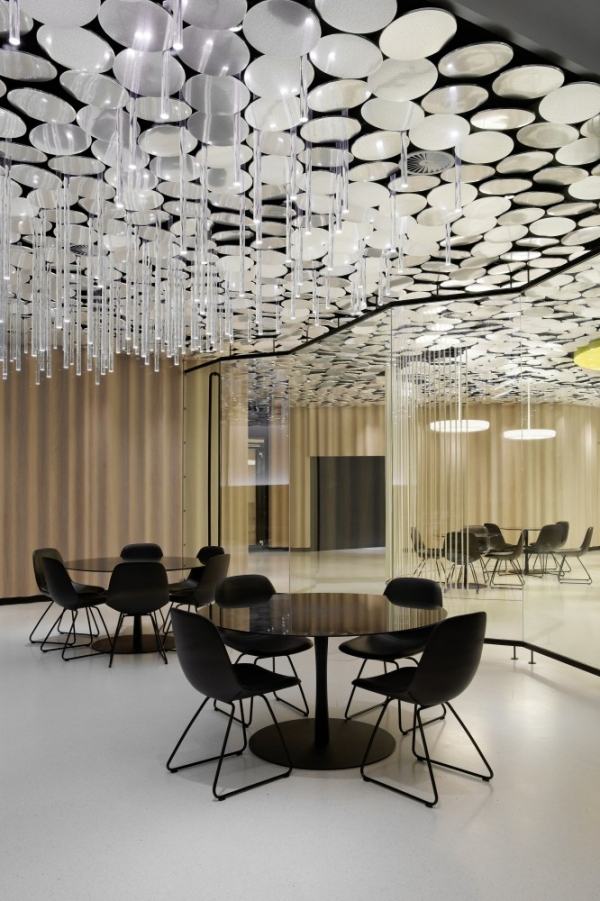 dizajn futuristický dizajn jedálne zo zrkadlového časopisu