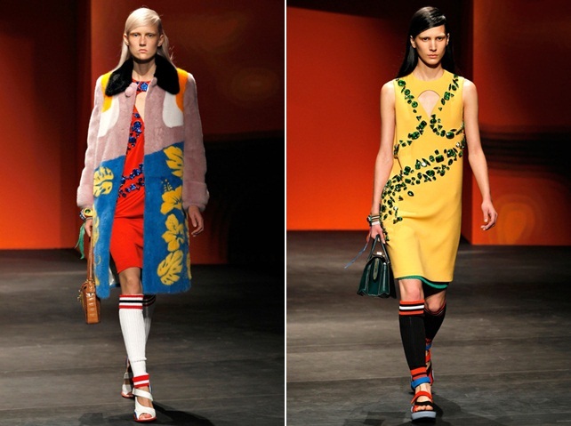 Farebný kabát Prada z novej kolekcie v žltých šatách
