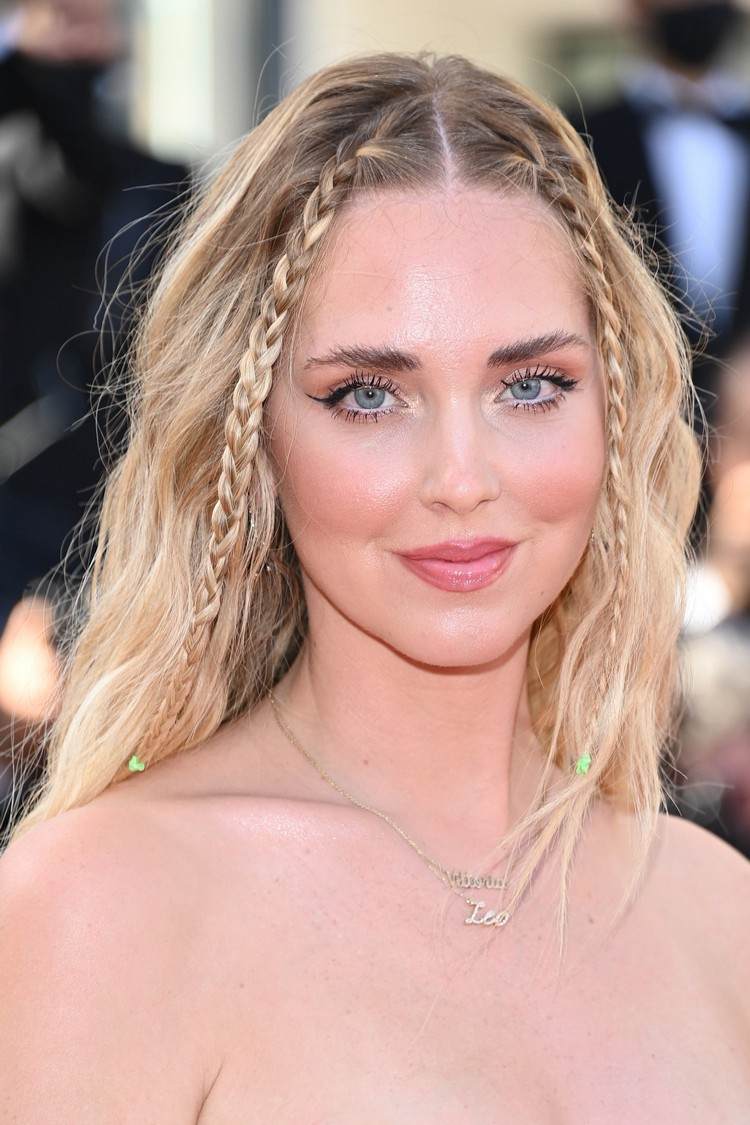 Letné trendy vlasov Micro Braids Filmový festival v Cannes 2021 vyzerá