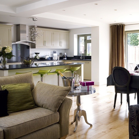 dizajn obývačky v kuchyni